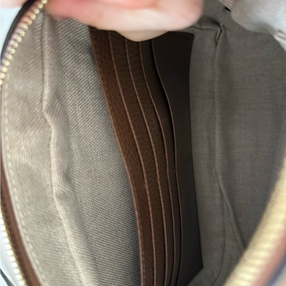 Gucci Bree Camera Crossbody Bag - Picture 11 of 16